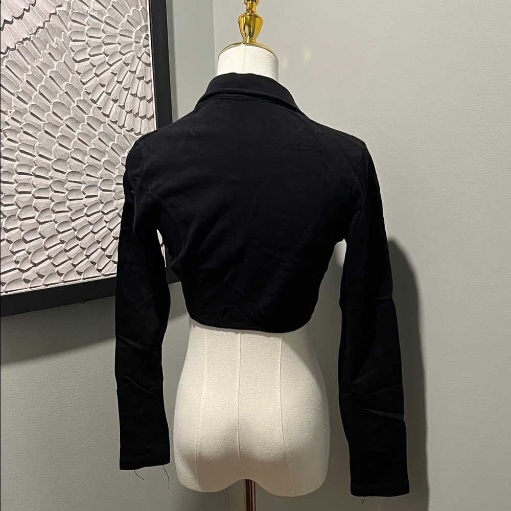 Sophisticated Black Women's Blazer - Picture 4 of 5